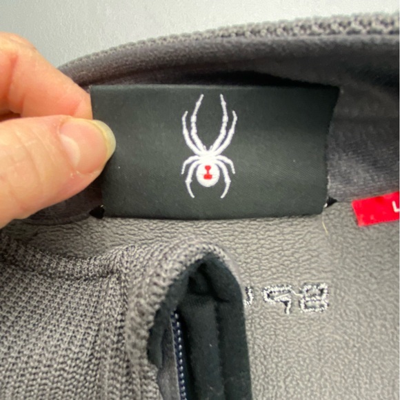 Spyder Men's Gray/Black 1/4 Zip Core Sweater Men's size Large - Picture 4 of 10